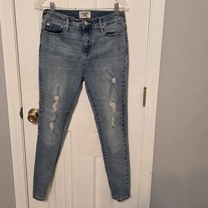 Denizen from Levi's Light Blue Distressed Skinny Jeans 29x30
